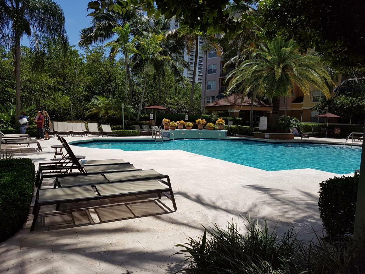 Апартаменти Yacht Club Aventura 2Br + 2Ba Маямі Екстер'єр фото
