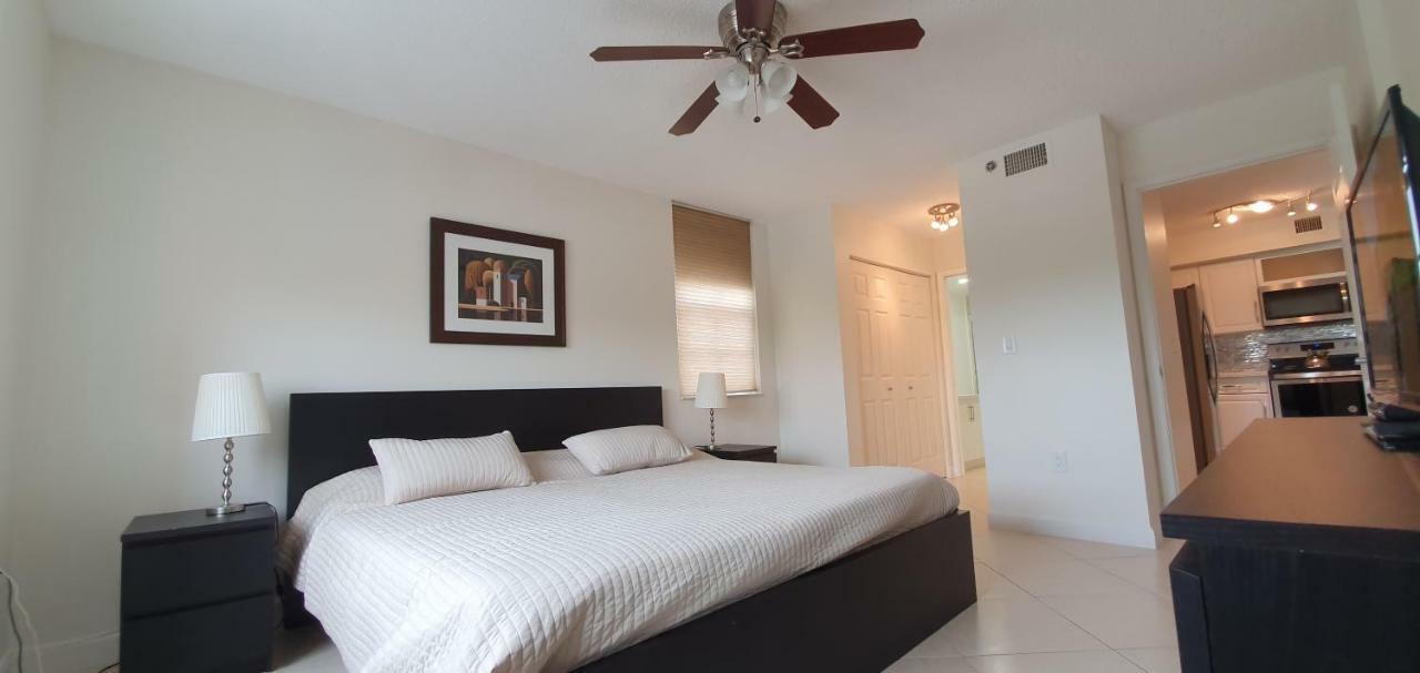 Апартаменти Yacht Club Aventura 2Br + 2Ba Маямі Екстер'єр фото
