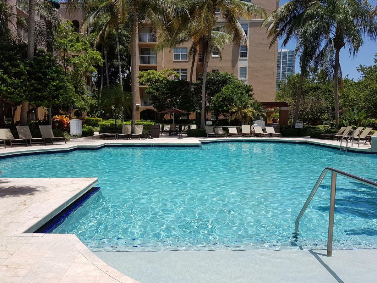 Апартаменти Yacht Club Aventura 2Br + 2Ba Маямі Екстер'єр фото